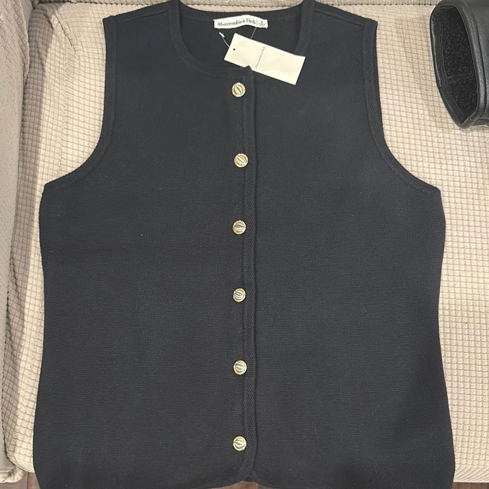 Mara Crew Sweater Vest